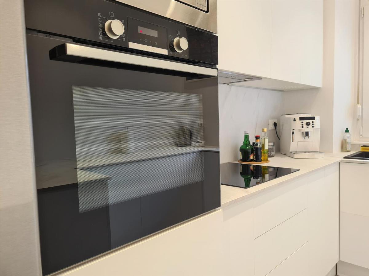 Tom'S Luxury Apartment Zadar, Branimirova Obala ภายนอก รูปภาพ